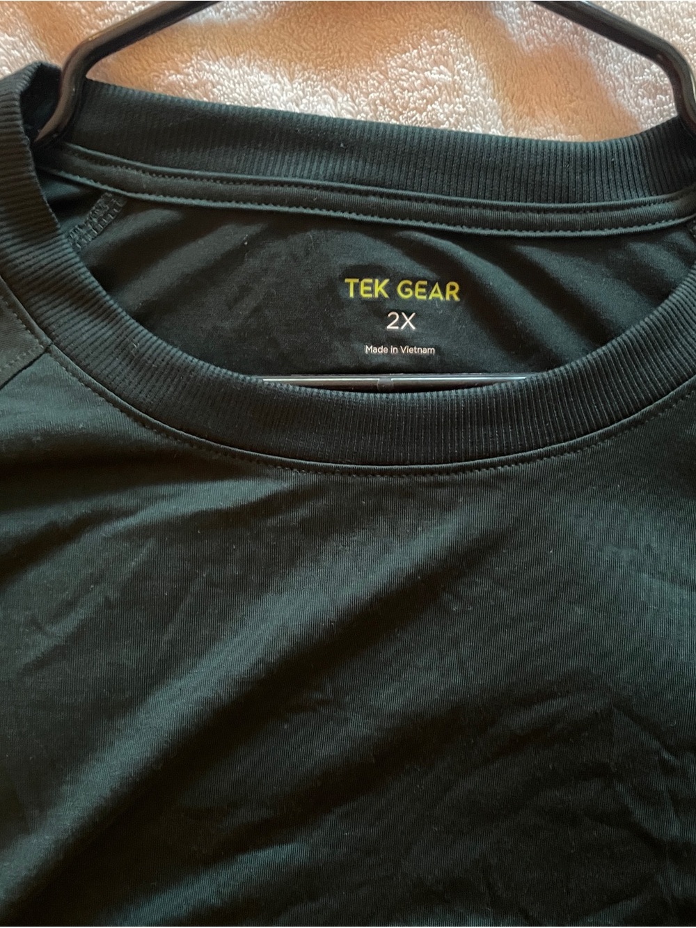 tek gear Black Crewneck Long Sleeve Tee - Picture 2 of 4